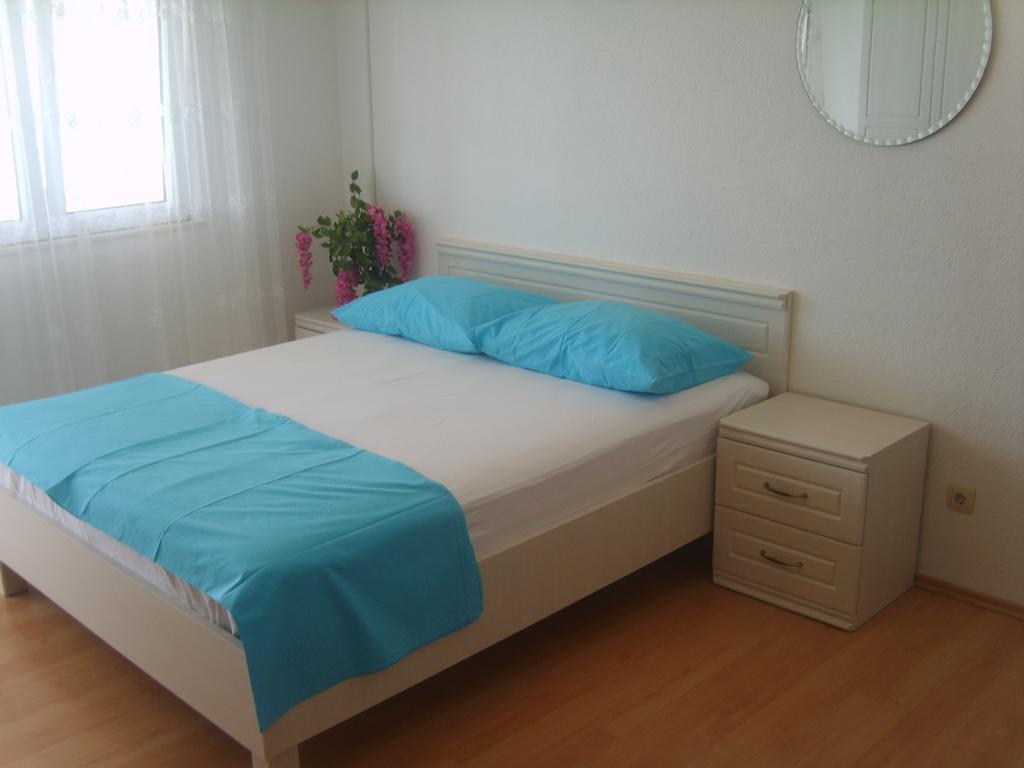 Apartments Iva Alla Trogir Oda fotoğraf